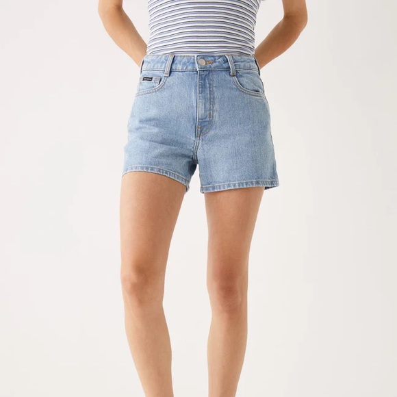 Frank & Oak Pants - NWT Frank & Oak // The Stevie High Rise Jean Short in Light Indigo Blue